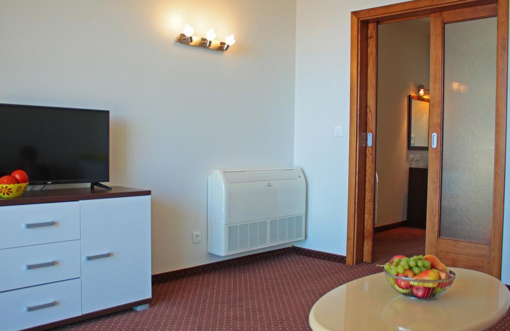 Villa Junona Baška Voda Екстериор снимка